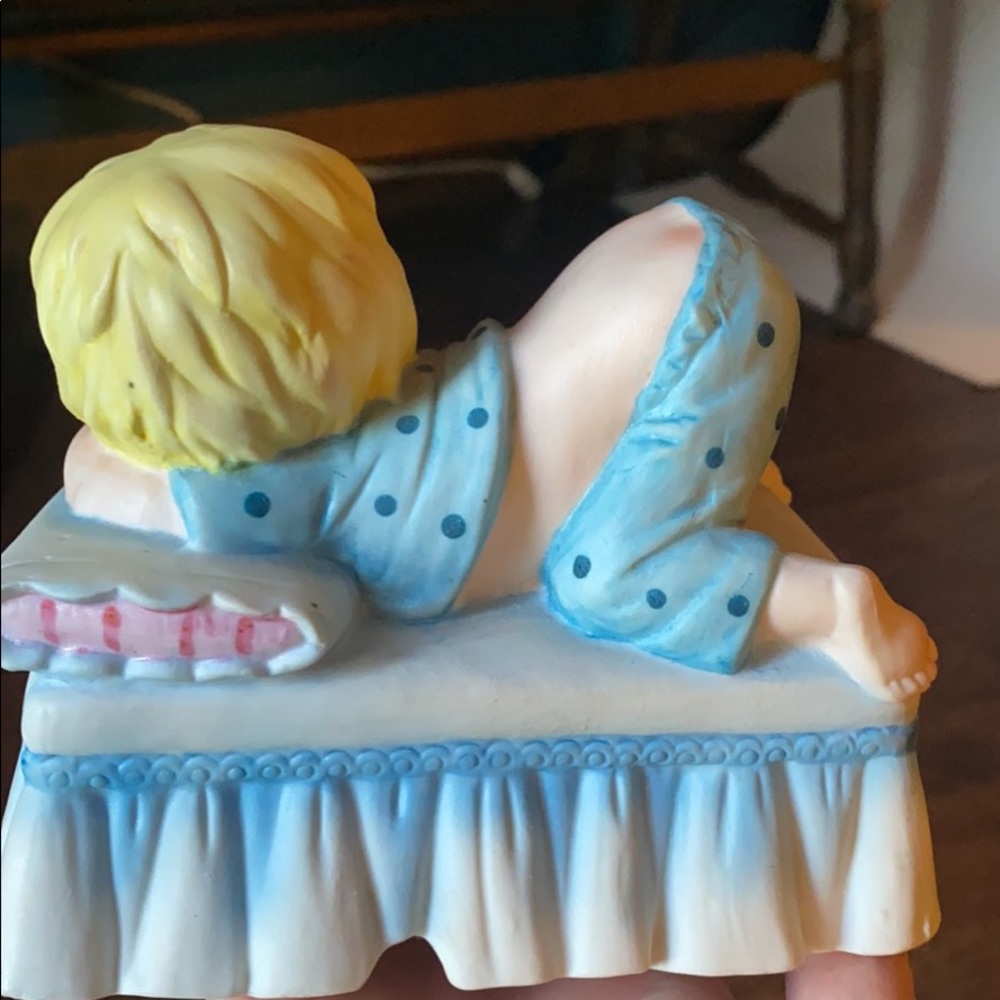 Lefton sleeping baby night light - no chips